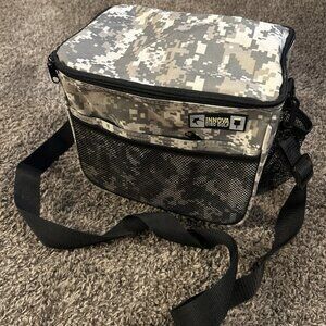 Innova Standard Disc Golf Shoulder Bag Digi-Camo With Internal Divider